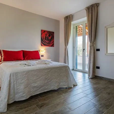 Bed & Breakfast Lemon Factor 4*