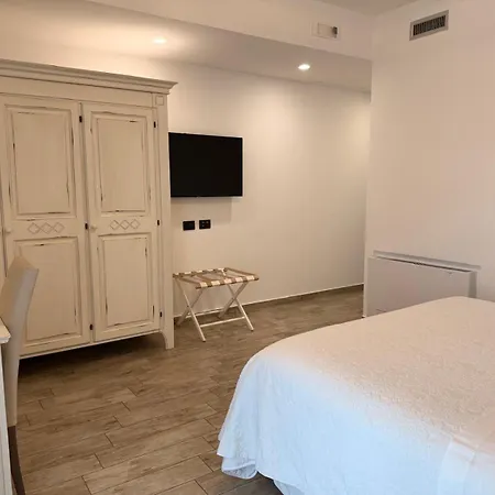 Bed and Breakfast Lemon Factor 4*