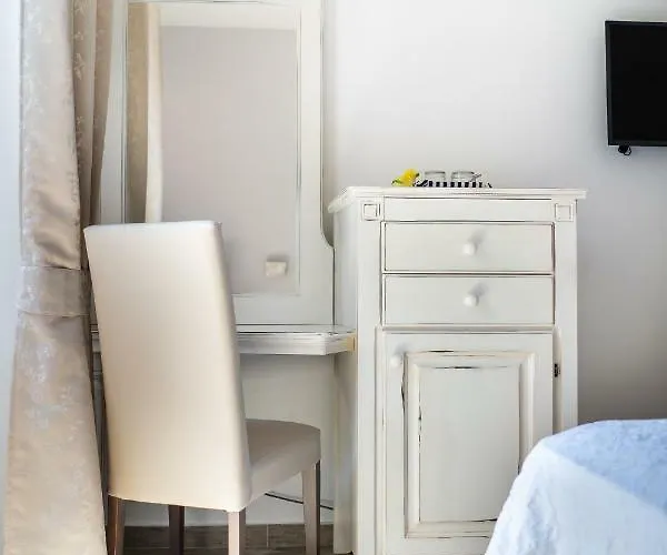 Lemon Factor 4* Σορέντο